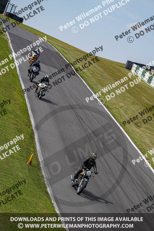 Vintage motorcycle club;eventdigitalimages;mallory park;mallory park trackday photographs;no limits trackdays;peter wileman photography;trackday digital images;trackday photos;vmcc festival 1000 bikes photographs